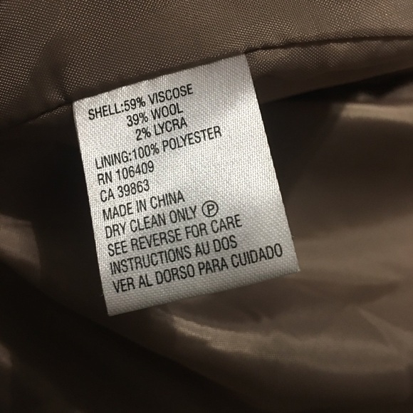 Tahari Tan Wool Blend Wooden Button Blazer - Picture 6 of 6